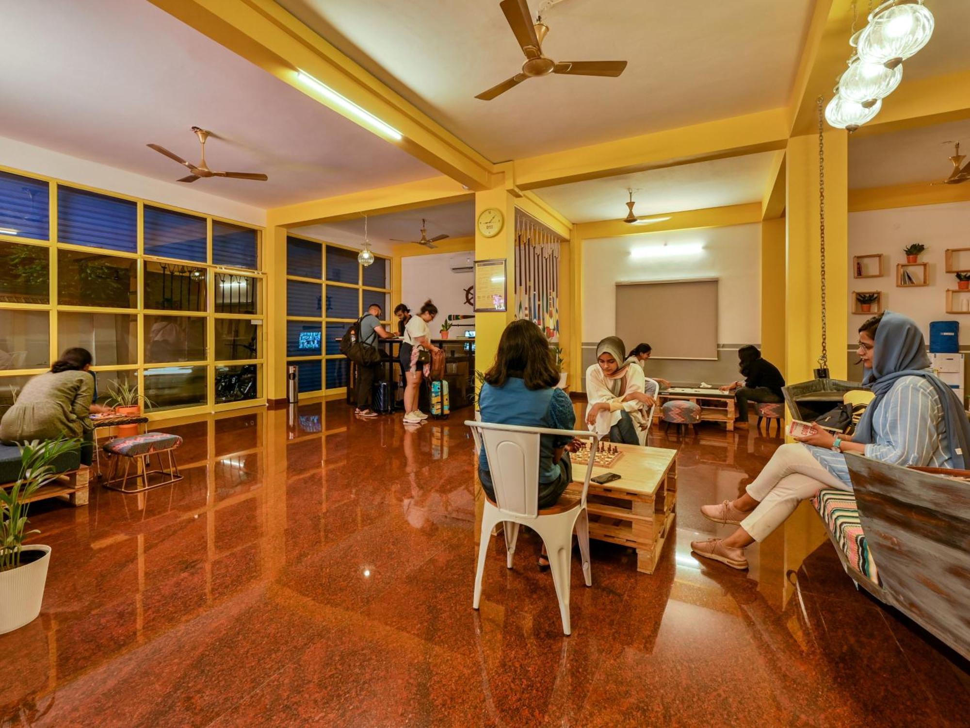 The Hosteller Fort Kochi Exterior photo